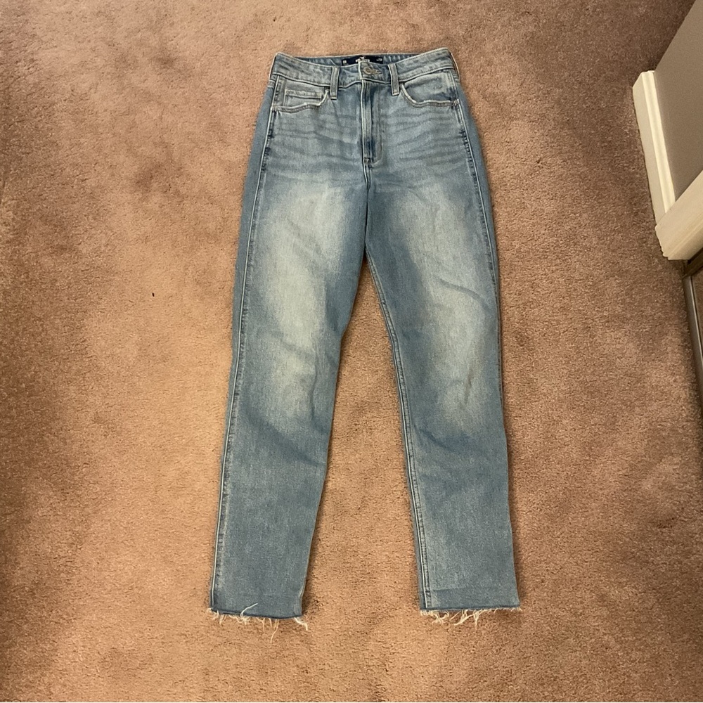 Hollister Ultra High Rise Mom Jean